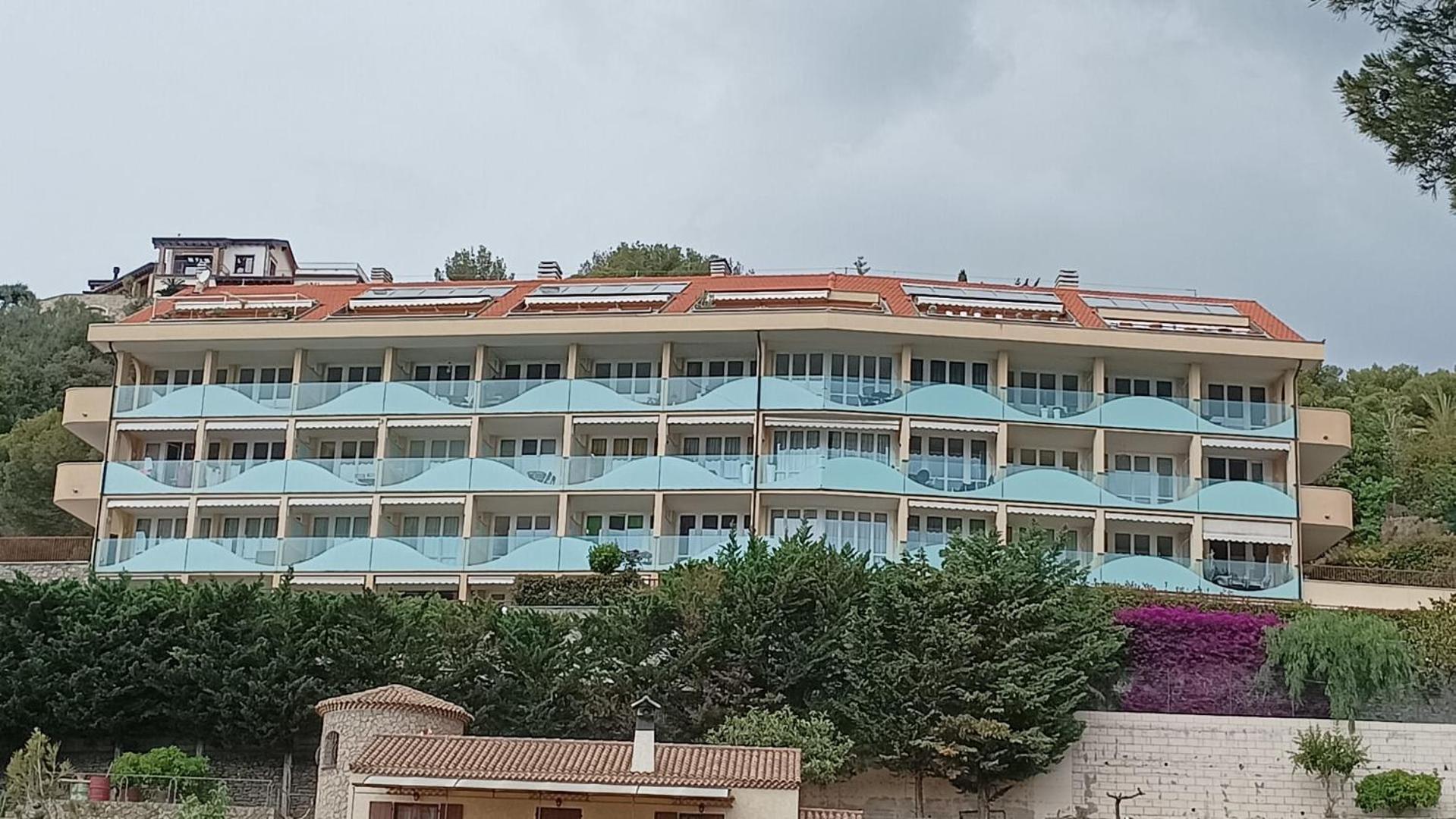 Casa Vacanze Luna 2 فاليكروسيا المظهر الخارجي الصورة